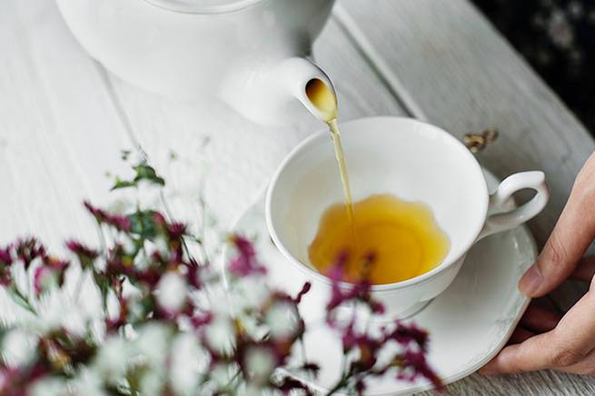 خواص چای کوهی؛ ۱۱ خاصیت اعجاب‌انگیز، عوارض و طرز تهیه آن
