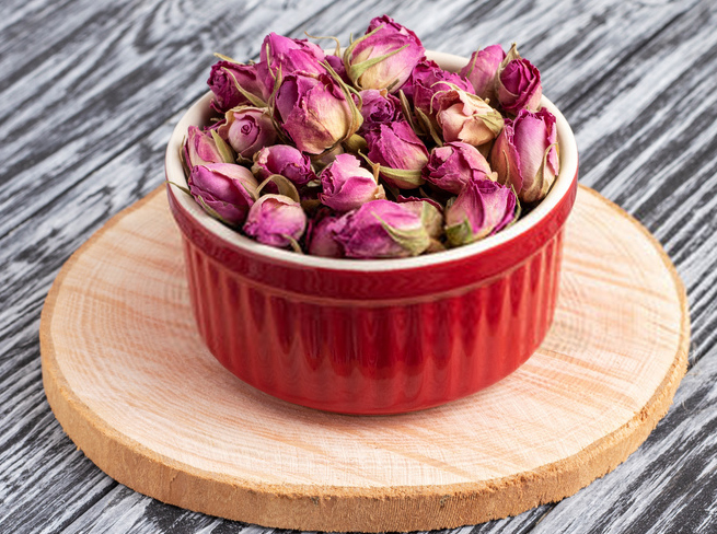 هر آنچه که باید در مورد خواص گل محمدی بدانید